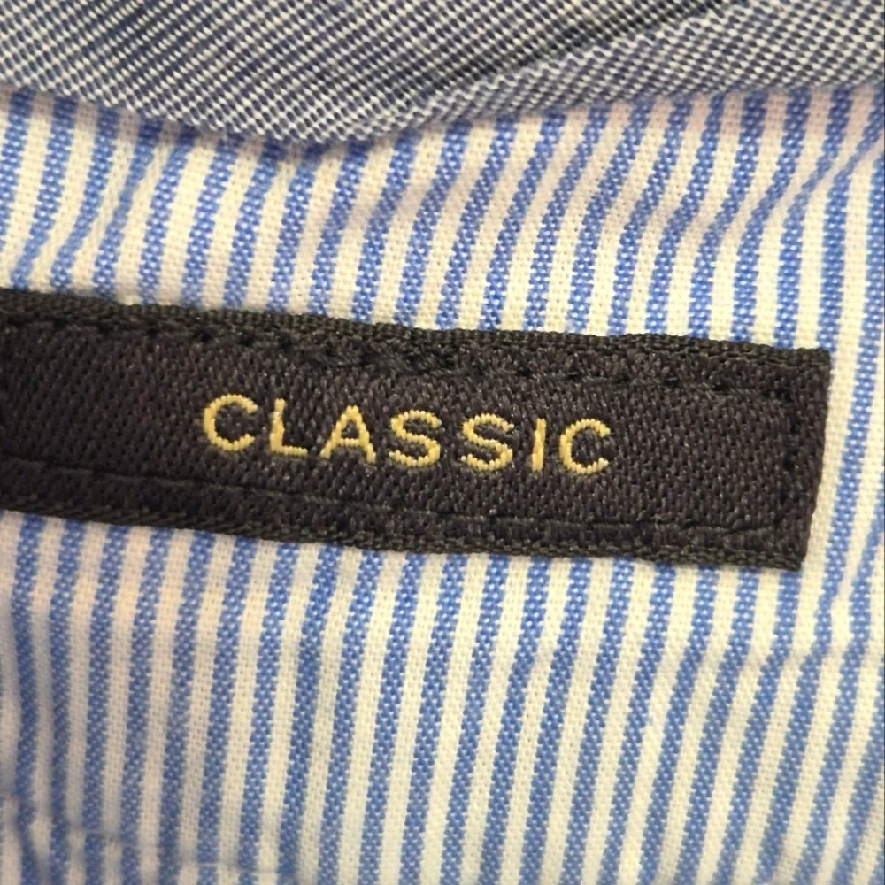J. Crew Blue Chinos Straight Leg Classic..SIZE:34/32